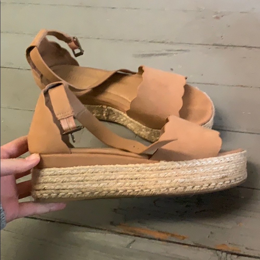 Leather Platform sandals